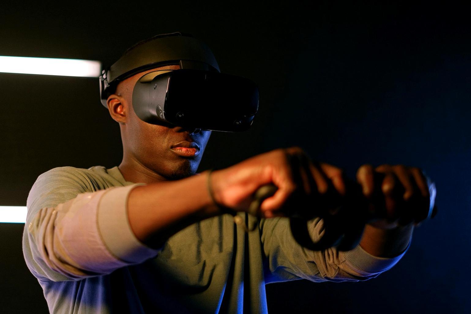 研究資料とデータ分析画面